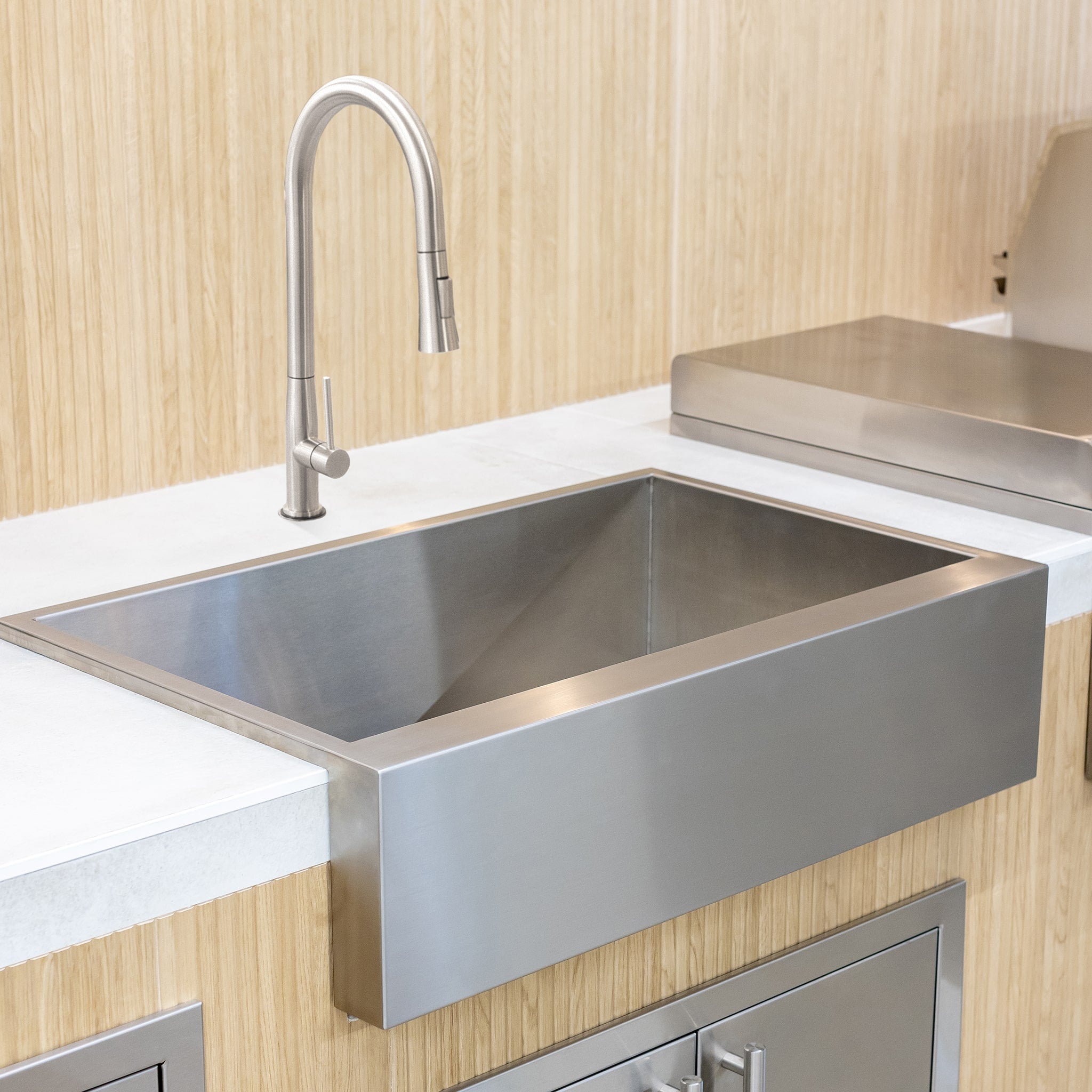 32″ Farmhouse Sink